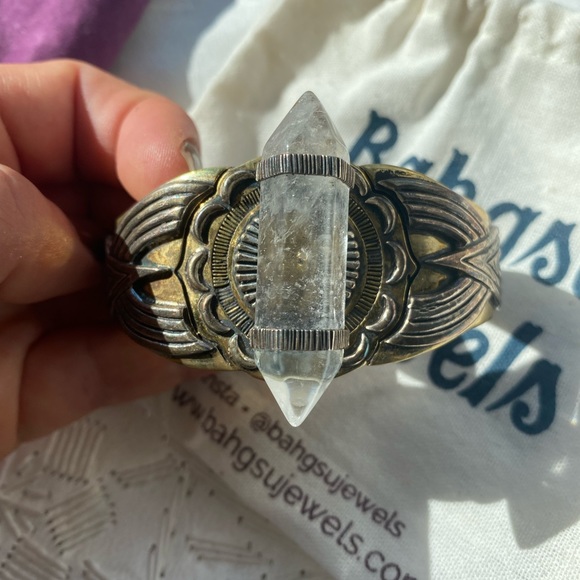 BAHGSU Jewels quartz crystal cuff - Picture 3 of 7